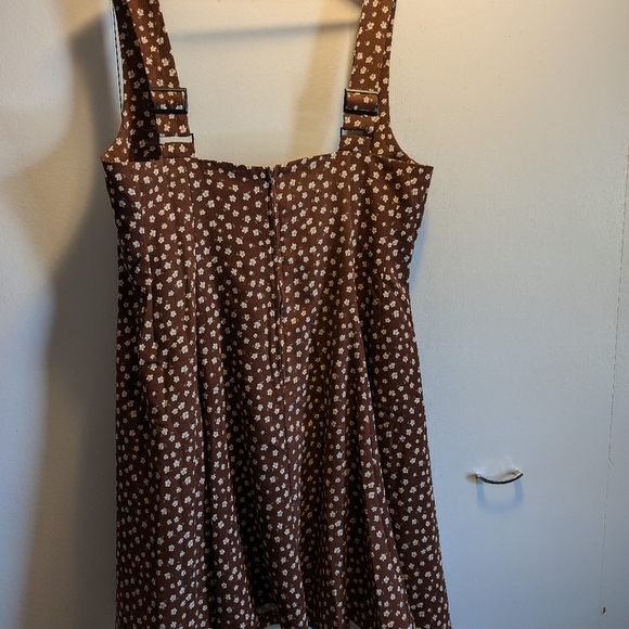 Overall Dress - Picture 5 of 7